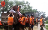 Huy động gần 500 người chống tràn đê tả Bùi ở Chương Mỹ